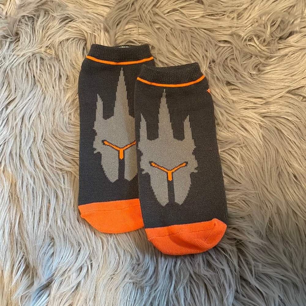 🎮 FREE Overwatch Reinhardt Socks Size 6